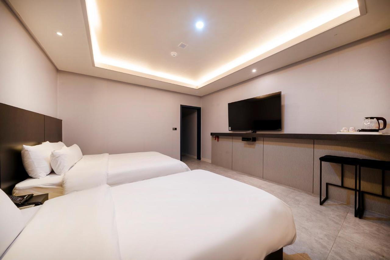 Browndot Hotel Sangmu Gwangju Metropolitan City Exterior foto